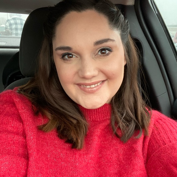 Meet your Posher, Francesca - Picture 3 of 4